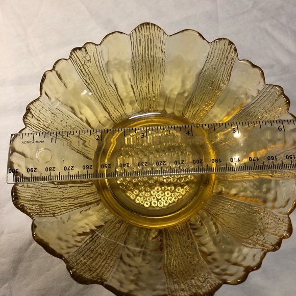 Pair of Vintage Anchor Hocking Amber Gold Sunflower bowls 1960s 6” - Picture 5 of 11